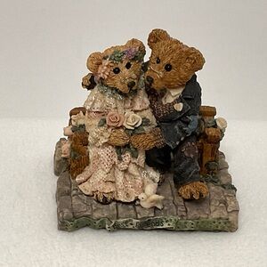 1993 BOYDS BEARS AND FRIENDS “BEST FRIENDS” FIGURINE